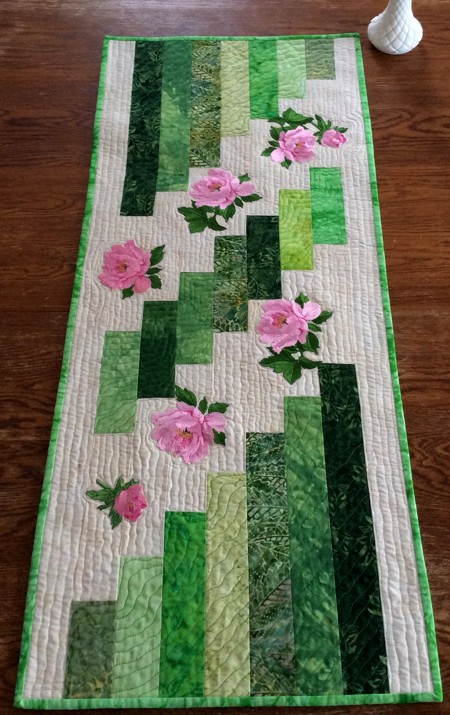 Peony Table Runner image 5